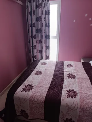 Juego de Cortinas y Colcha Floral