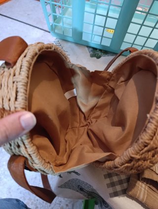 Bolso de verano redondo.