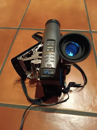 Videocámara Panasonic RX27 VHS-C