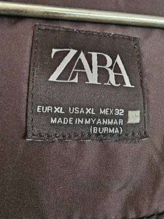Chaleco acolchado Zara con capucha