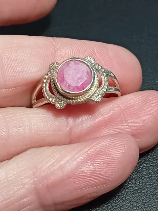 Anillo Plata Ley rubí facetado