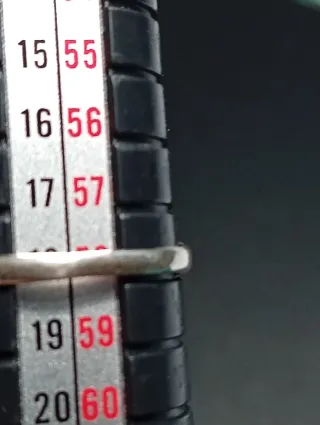 Anillo Plata Ley rubí facetado