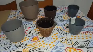 6 Macetas de Plástico