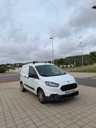 Ford Transit Courier 2021