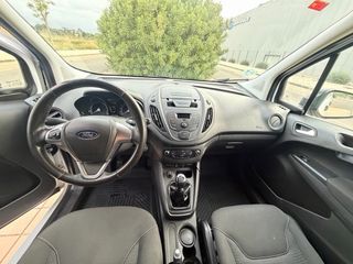 Ford Transit Courier 2021