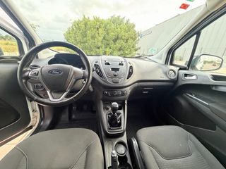 Ford Transit Courier 2021