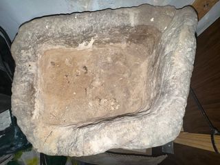 Abrebadero de piedra antiguo