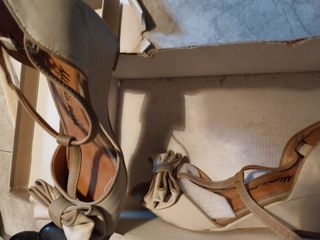 Sandalias cuña beige talla 39