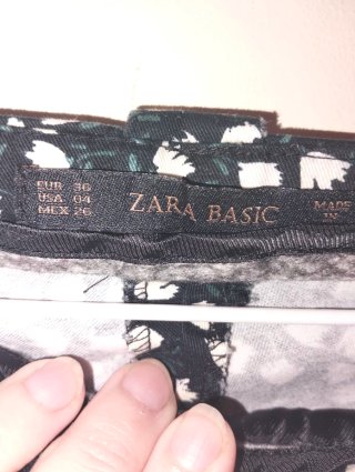 Pantalón Zara mujer estampado