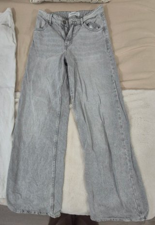 2 vaqueros Pull and Bear talla 36