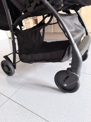 Carro de paseo plegable negro