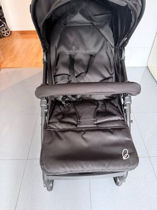Carro de paseo plegable negro