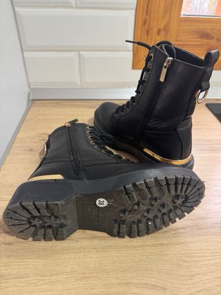 Botas botines negros