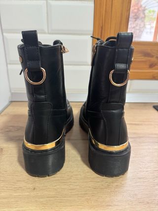 Botas botines negros