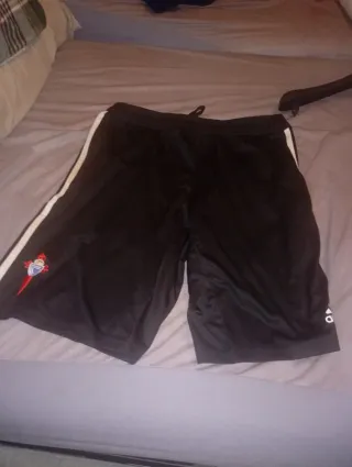 Pantalón corto negro Celta de Vigo talla L
