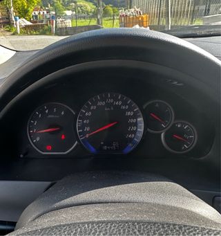 Mitsubishi Grandis 2005