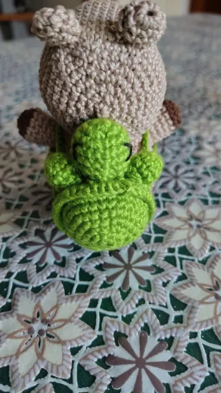 Capibara amigurumi con zainetto