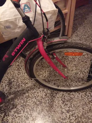 Bicicleta de niña BTWIN poco uso