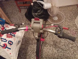 Bicicleta de niña BTWIN poco uso