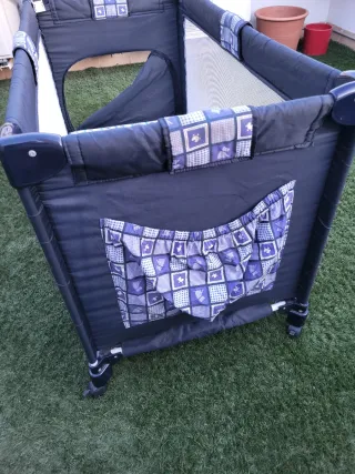Cuna de bebé plegable