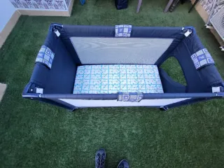 Cuna de bebé plegable