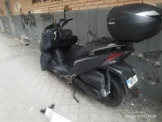 Kymco Xtown 300 ABS Negra/Gris