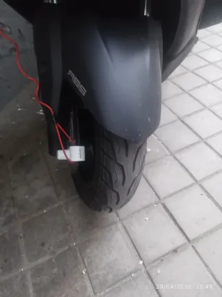 Kymco Xtown 300 ABS Negra/Gris