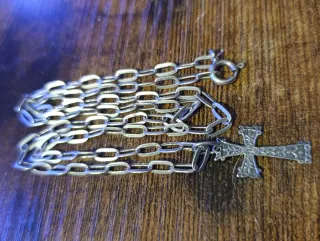 Cadena y colgante plata ley cruz