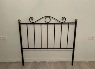 Cabecero de forja matrimonio negro y dorado