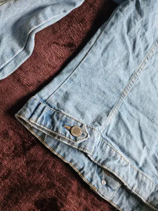 Chaqueta vaquera clásica Zara azul claro • Talla S