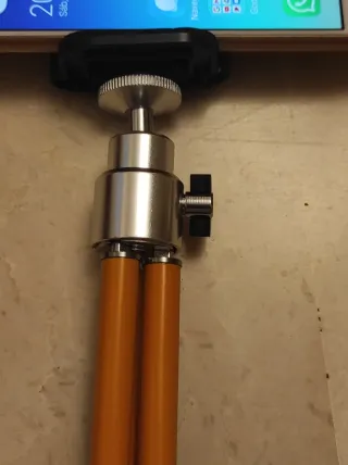 Trípode Aluminio y Soporte Móvil