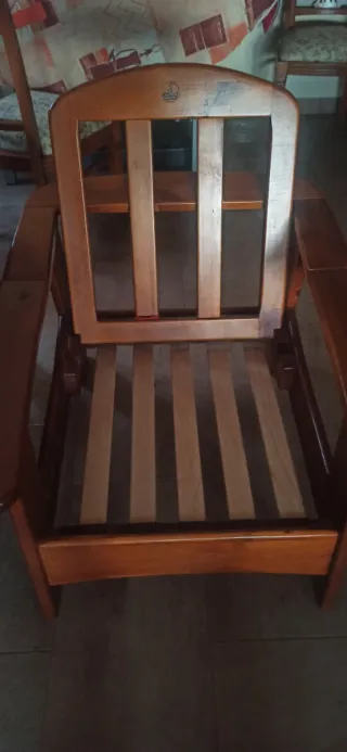 2 Butacas de madera y tela