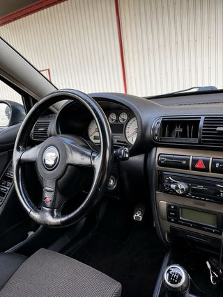 SEAT Leon 2004