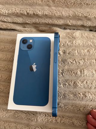 iPhone 13 Blu. Consegna a mano.