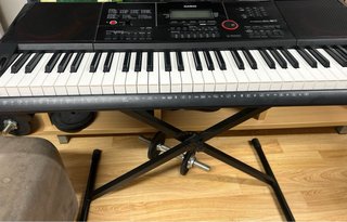 Teclado Casio CT-X3000  Con su caja original