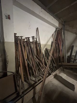 Lote puntales de obra