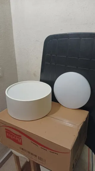 2 Lámparas de Techo Blancas