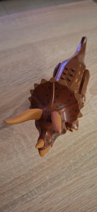 Lego Jurassic Park Triceratops
