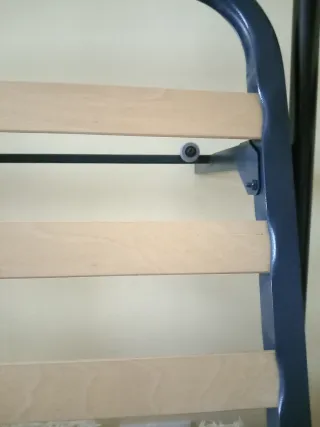 Somier de madera y metal