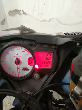 Suzuki GSXR 600 Moto de Circuito