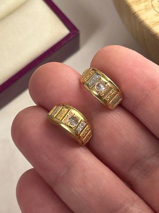 Pendientes de oro
