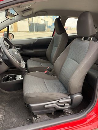 Toyota Yaris 2012