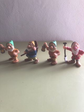 Lote figuras enanitos