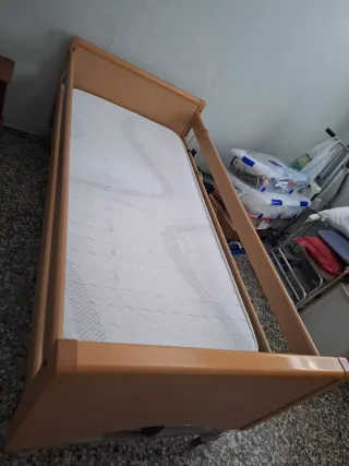 Cama geriátrica eléctrica Vermeiren nueva