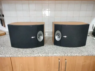 Altavoces Bose Negros y Marrones