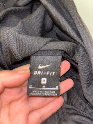 Giubbotto Nike con cappuccio nero e grigio