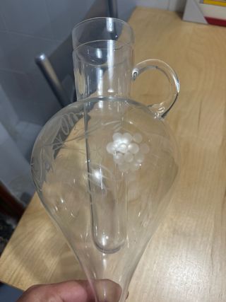 Decantador de vino antiguo cristal grabado