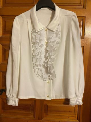 Lote Ropa Mujer: Blusas y Faldas