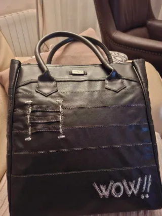 Bolso Negro Desigual