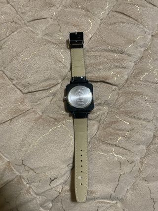 Reloj Calgary Negro y Plateado